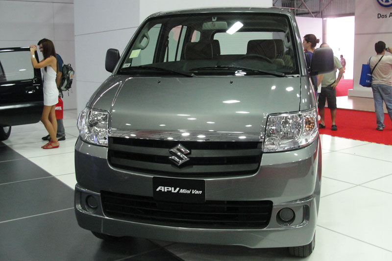 suzuki-apv-minivan-11